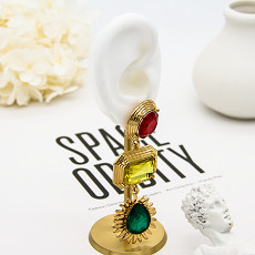 Oro di pietra variopinto Chunky Hoop Earrings degli orecchini dell'oro delle donne dell'OEM